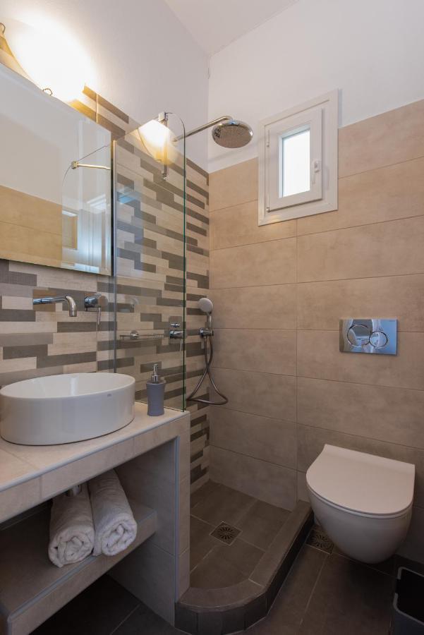 Theodora Rooms Kamares  Exterior photo