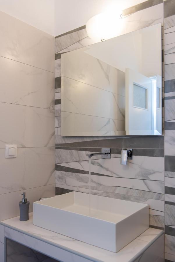 Theodora Rooms Kamares  Exterior photo