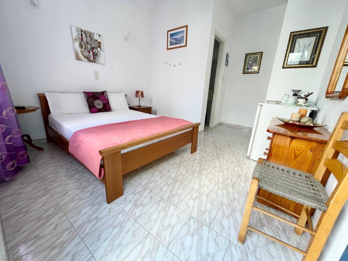 Theodora Rooms Kamares  Exterior photo